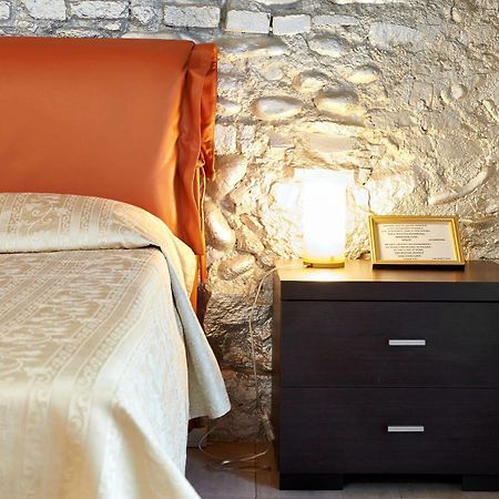 Antico Borgo Aparthotel Bergamo Exteriör bild