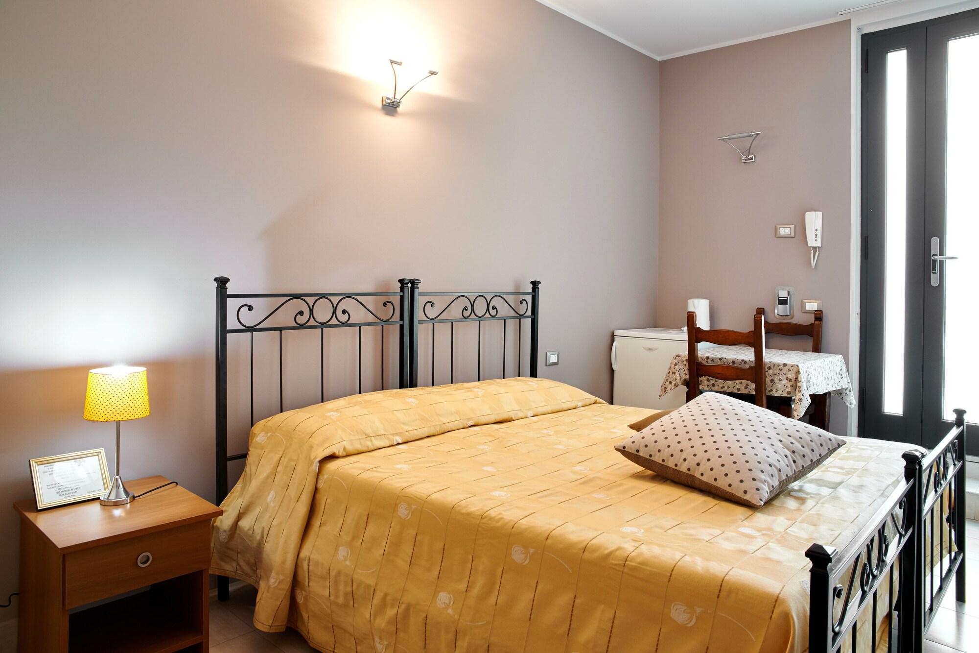Antico Borgo Aparthotel Bergamo Exteriör bild