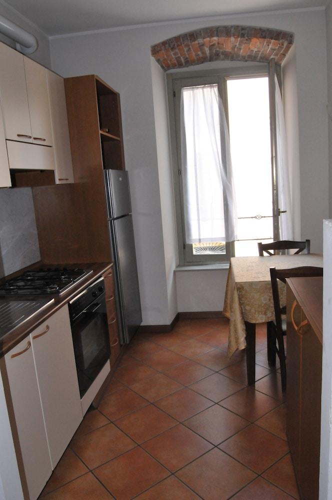 Antico Borgo Aparthotel Bergamo Exteriör bild