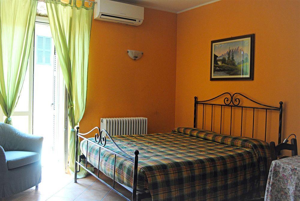 Antico Borgo Aparthotel Bergamo Exteriör bild