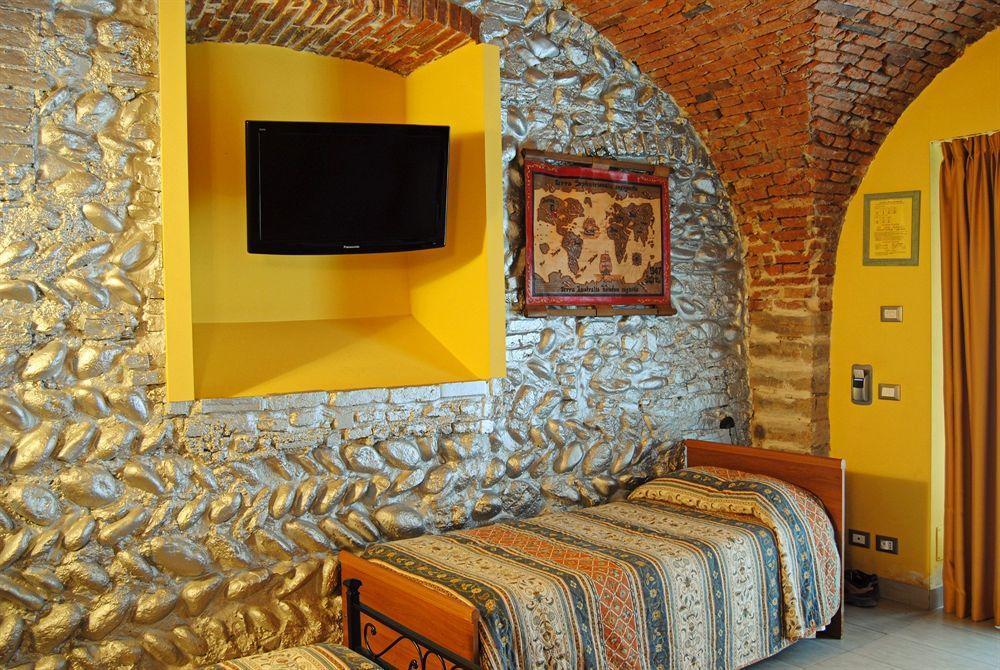 Antico Borgo Aparthotel Bergamo Exteriör bild