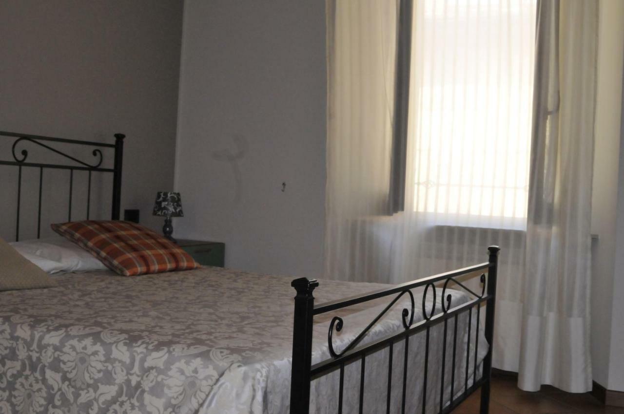 Antico Borgo Aparthotel Bergamo Exteriör bild