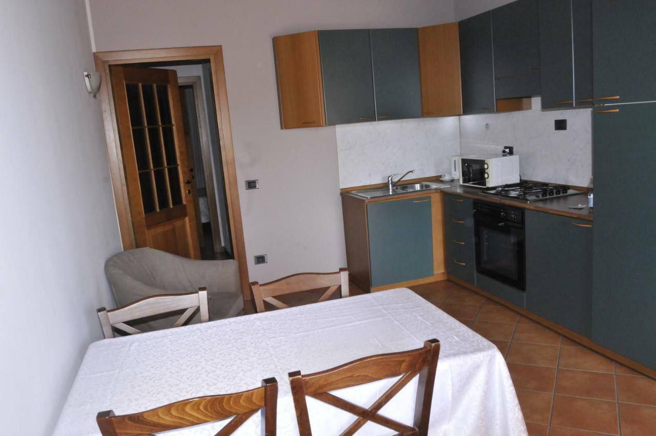 Antico Borgo Aparthotel Bergamo Exteriör bild