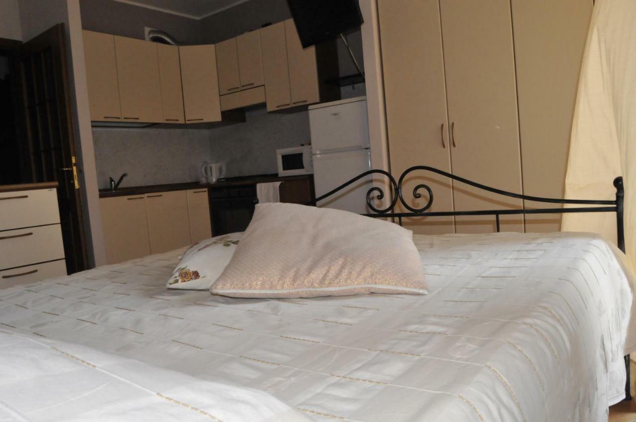 Antico Borgo Aparthotel Bergamo Exteriör bild